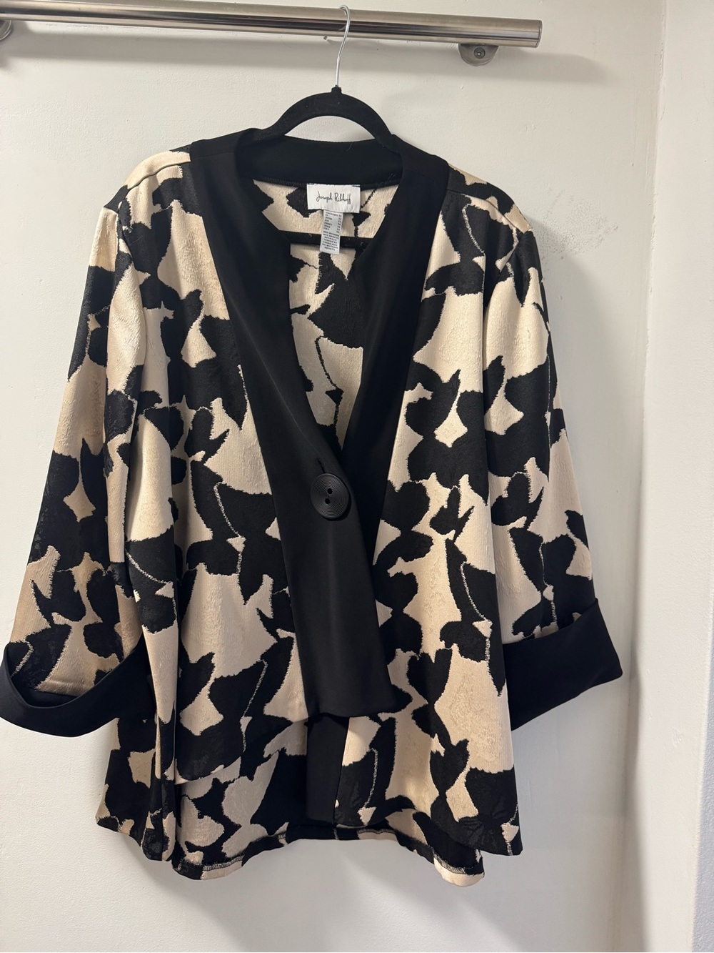 Joseph Ribkoff Black and Cream Abstract-Pattern Shawl Collar Jacket
